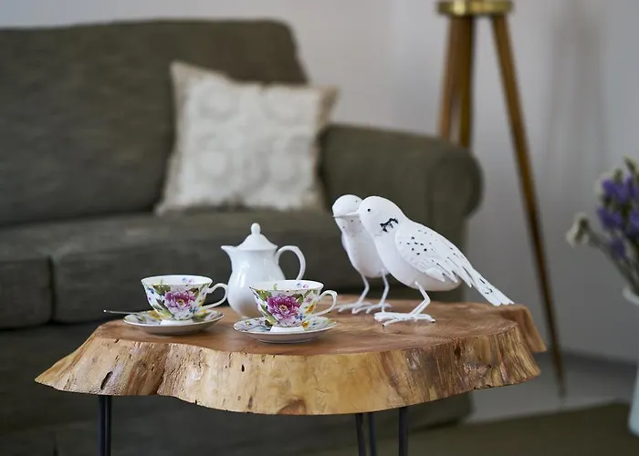 Sparrow Nest סינטרה